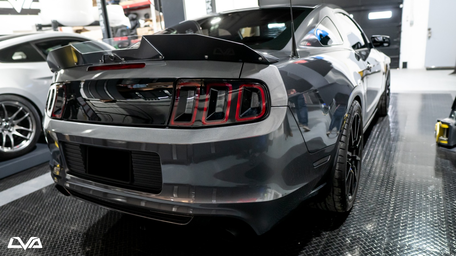 LiquiVinyl 2013-2014 Ford Mustang GT Wickerbill