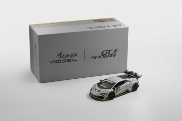 DarwinPRO Limited Edition 1:64 Scale Diecast Lamborghini Huracan Wide Body Model | Darwinpro BKSSII Carbon Fiber Kit