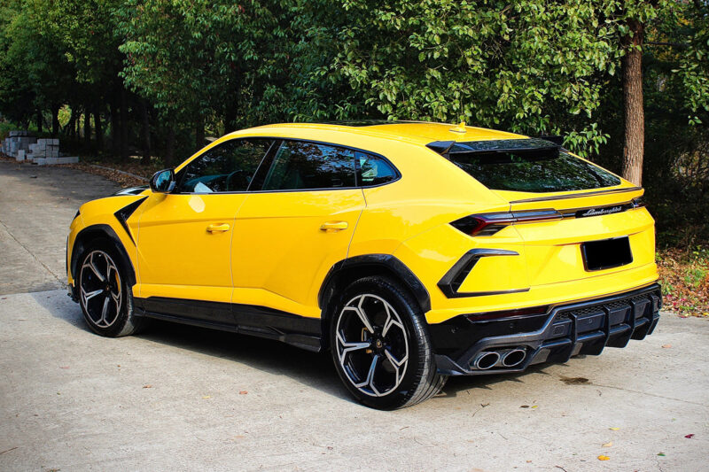DarwinPRO 2018-2022 Lamborghini URUS TC Style Dry Carbon Fiber Rear Diffuser