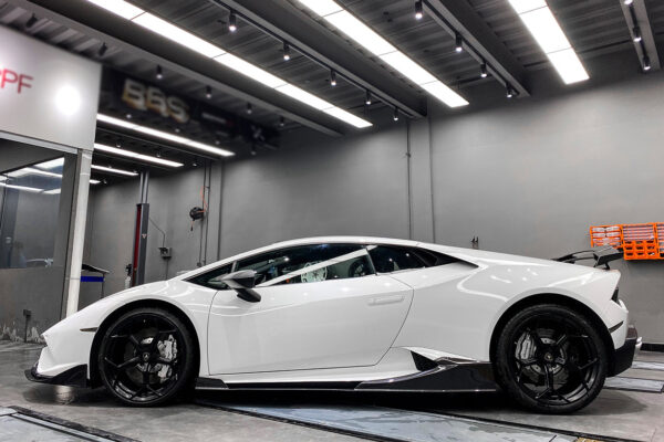 DarwinPRO 2015-2019 Lamborghini Huracan LP610 LP580 MD Style Carbon Fiber Side Skirts Under Board