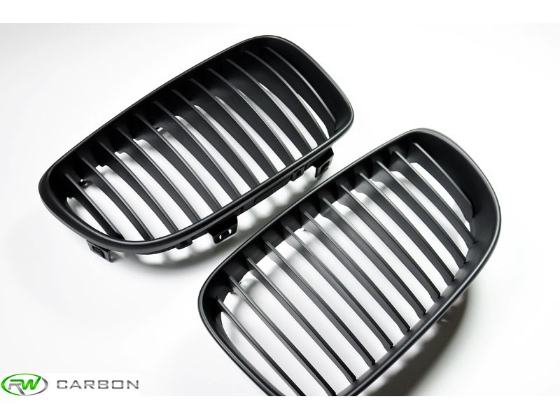 RW Carbon 2008-2013 BMW E82 E88 Matte Black Grilles