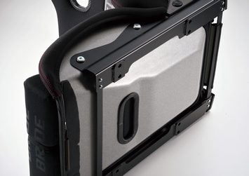 BRIDE STRADIA III back-of-seat 6-point harness belt hole (newly added)