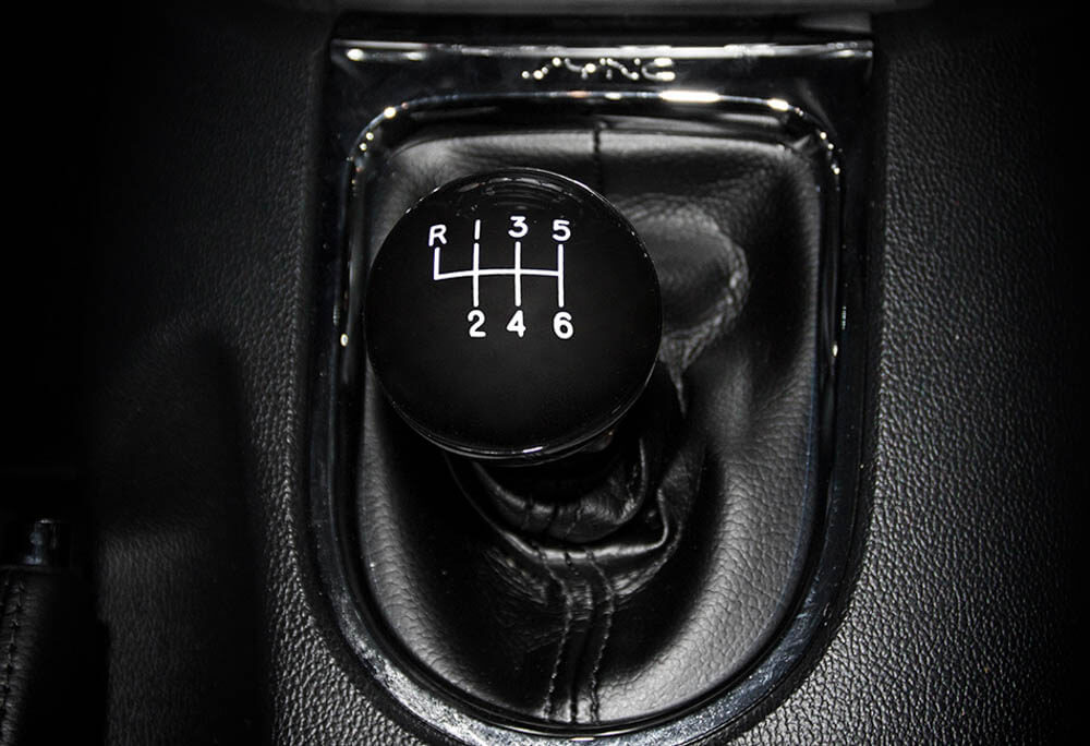 2015-2023 Ford Mustang – Steeda 6-Speed Black Shift Knob (2)