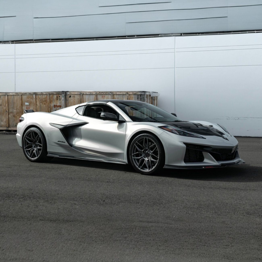2023–2027 Chevrolet Corvette C8 Performance Package Side Skirts